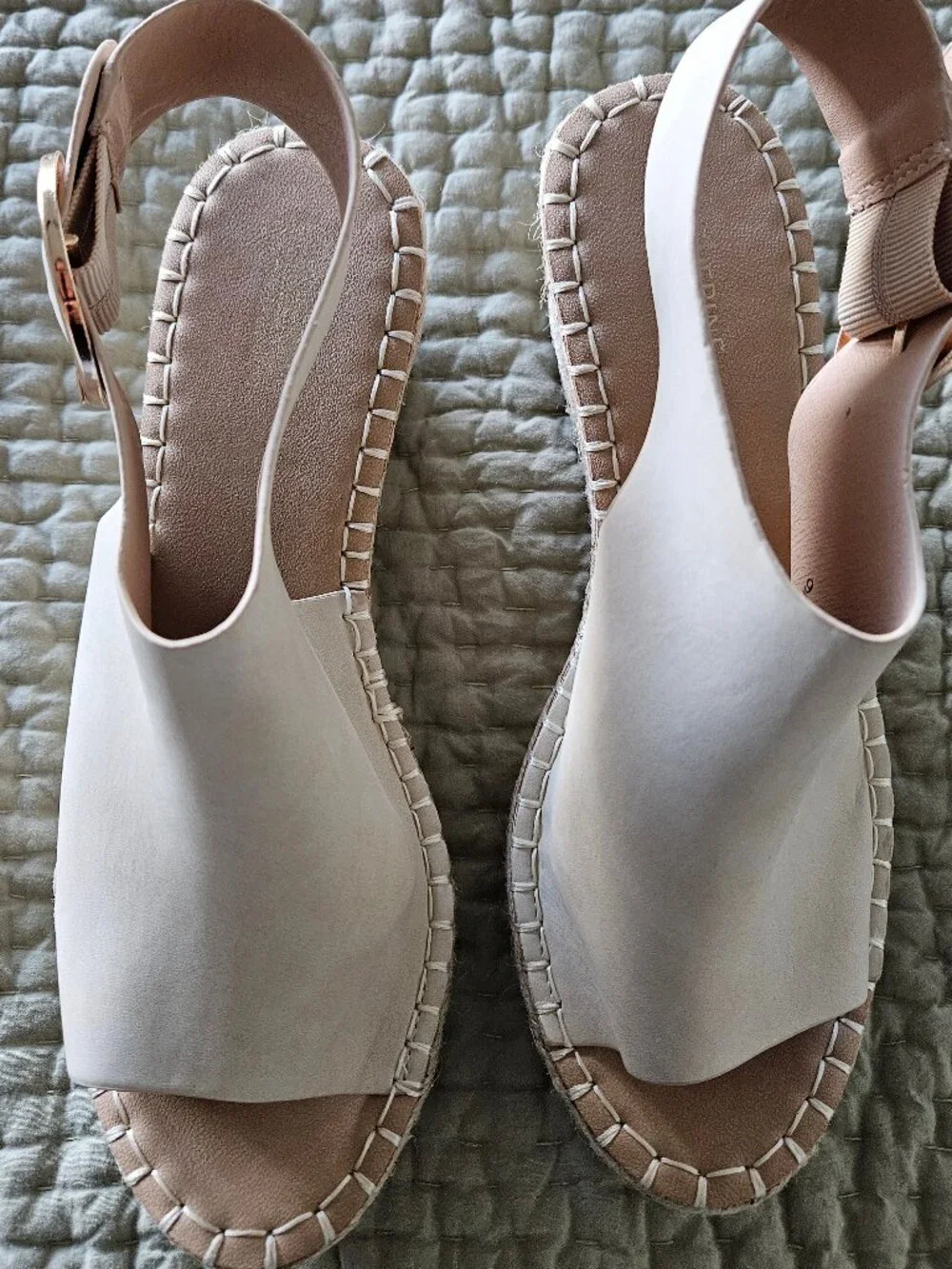 Catherine Malandrino Cirkly Wedges - Picture 1 of 6